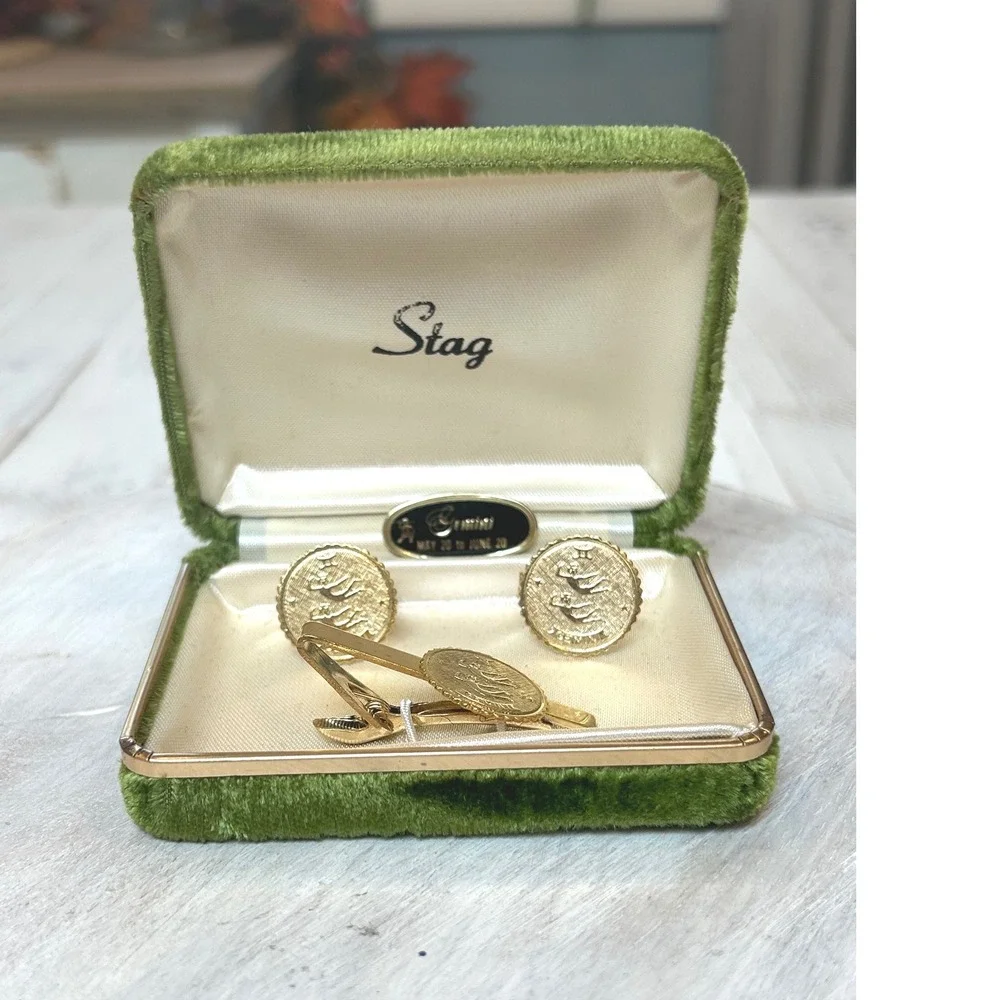 Vintage Stag Gemini Zodiac Cufflinks and Tie Clip Set‎ Gold Tone